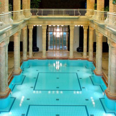 Gellert Spa Bath Budapest New Year Bathing Thermal Wellness