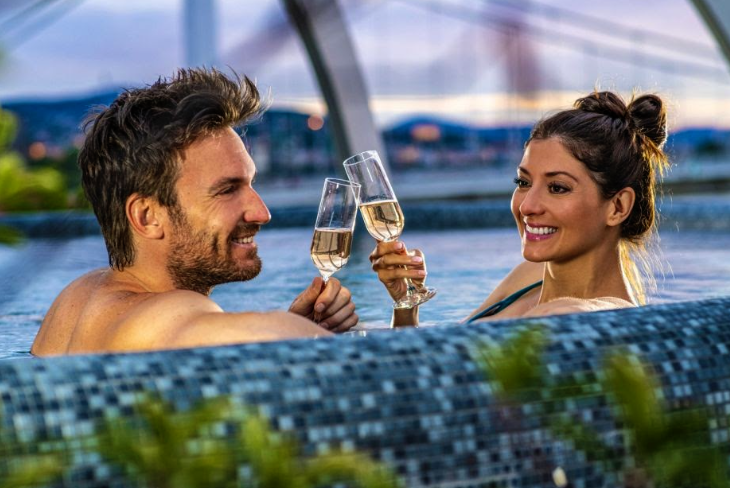 Rudas Baths Budapest New Year Dining Package